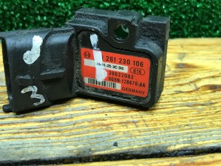 Датчик давления наддува, ориг. номер 6G9N12B676AA, 0261230106, Volvo XC90 2002-2006