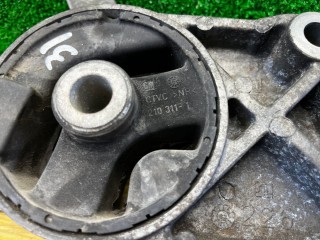Подушка крепления двигателя, ориг. номер 2103111, Opel Vectra 2002-2005