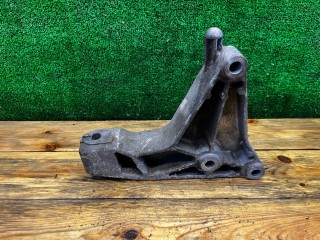 Кронштейн КПП, ориг. номер 24407004, Opel Zafira 1999-2003
