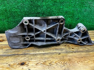 Кронштейн генератора, ориг. номер 045903143C, Volkswagen Sharan 2000-2003