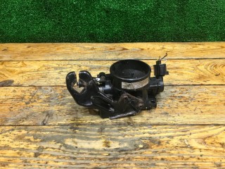 Заслонка дроссельная, ориг. номер XS4ULD040308G1, Ford Focus 1998-2001