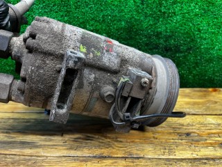 Компрессор кондиционера, ориг. номер 8D0260805D, Audi A4 1994-1999