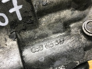 Корпус масляного фильтра, ориг. номер 050115417, Audi A4 1994-1999