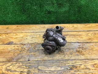 Насос гидроусилителя руля Volkswagen Passat 1996-2001, 8D0145156T
