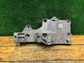 Кронштейн генератора, 03G903143A, Volkswagen Touran I