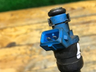 Форсунка, ориг. номер 058133551F, Volkswagen Passat 1996-2001