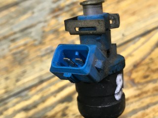 Форсунка, ориг. номер 058133551F, Volkswagen Passat 1996-2001