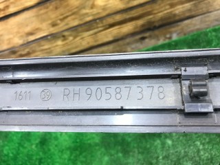 молдинг двери задней правой, ориг. номер 90587378, Opel Astra 1994-2002