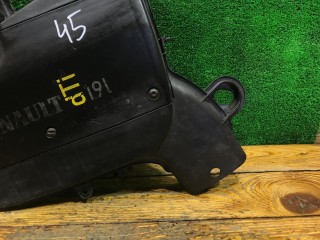 Корпус воздушного фильтра, ориг. номер 7700114532, 7700115867, 7700115865, 7700110118, Renault Scenic 1999-2003