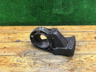 Кронштейн полуоси Chrysler PT Cruiser 2000-2006, A6642220109
