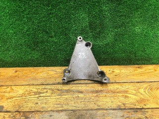 Кронштейн компрессора кондиционера Audi A6 2001-2005, 3.2 л, 06E260835C