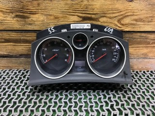 Щиток приборов (приборная панель) Opel Zafira 2003-2006, 13216682