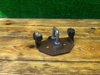 Ответная часть замка багажника Opel Zafira 2003-2006, минивэн, 13203495