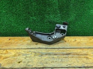 Крепление ТНВД, ориг. номер 8200157461, Renault Laguna 2001-2005