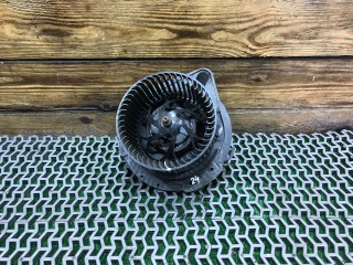 Моторчик печки Audi 80 1991-1996, 2.0 л, МКПП, 8A1820021