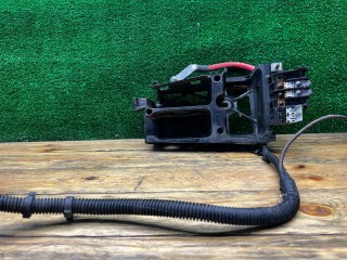 Крепление блока предохранителей Opel Zafira 2003-2006, 1534964