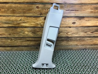 Обшивка стойки центральной правой Opel Zafira 2005-2008, минивэн, левый руль, 13129317