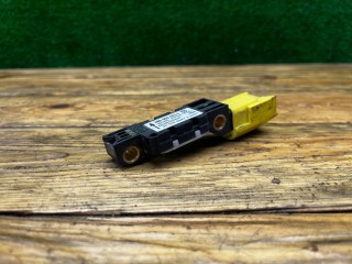 Датчик удара Volkswagen Touareg 2002-2007, левый руль, 4B0959643E