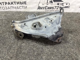 Кронштейн бампера, ориг. номер 6164833060, 6164806070, Toyota Camry 2011-2014