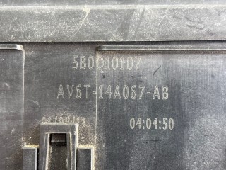 блок предохранителей, ориг. номер AV6T14A067AB, Ford Focus 2011-2015