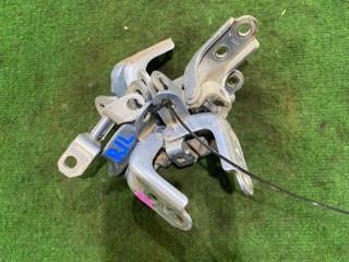 Крепление двери, Hyundai ELANTRA 2003-2010