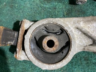 подушки редуктора, Toyota Noah 2007-2010