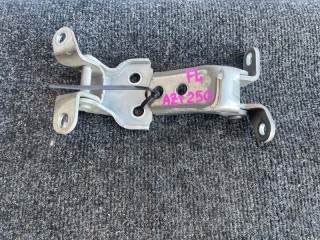 Крепление двери, ориг. номер 687200D010, 6878005020, 0199HDGSV50RLL, Toyota Avensis 2006-2009
