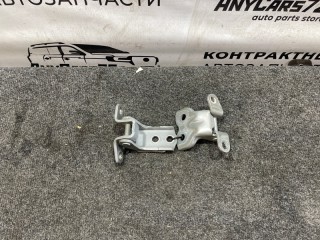 Крепление двери, ориг. номер 687200D010, 6878005020, 0199HDGSV50RLL, Toyota Avensis 2003-2006