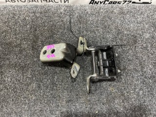 Крепление двери, ориг. номер 82400AV630, 824212F030, Nissan Qashqai 2010-2013