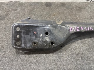 лыжа, Toyota Avensis 2003-2006