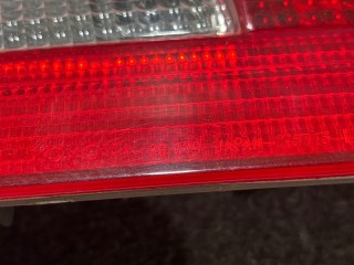 вставка в крышку багажника, ориг. номер 20379, Toyota Corona Premio 1996-2001