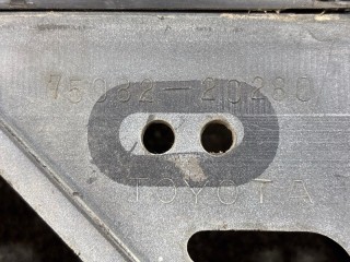 Вставка между стопов, ориг. номер 7508220280, 7583120370, Toyota Celica 1993-1995