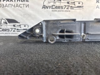 крепление радиатора, ориг. номер 1671222040, Toyota Corolla 2010-2013