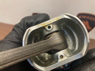 Поршень, ориг. номер 120105M325, NISSAN Almera 2002-2006
