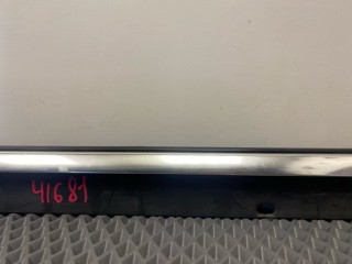 Молдинг двери, ориг. номер 4L0853283A, 4L0853283E, Audi Q7 2009-2015