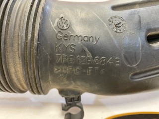 Патрубок интеркулера, ориг. номер 7P6129684B, Volkswagen Touareg 2010-2014