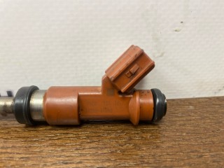 Форсунка топливная, ориг. номер 2325031050, Toyota Camry 2006-2009