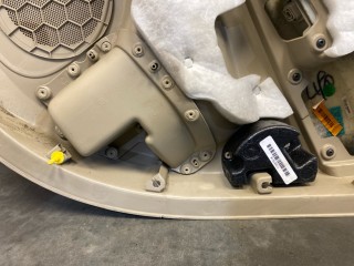 Обшивка боковой двери, ориг. номер 5LL812L1AB, Jeep Grand Cherokee 2013-2016