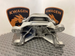 Подушка АКПП, ориг. номер 8K0399151, 8K0399115T, Audi A4 2011-2015