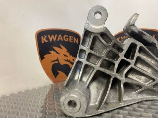 Подушка АКПП, ориг. номер 7H0399151H, 7H0399151L, Volkswagen Transporter 2002-2009