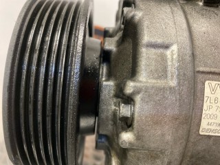 Компрессор кондиционера, ориг. номер 7L6820803T, Audi Q7 2005-2009