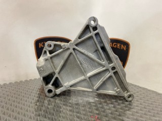 Кронштейн генератора, ориг. номер 070903143C, Volkswagen Touareg 2002-2007