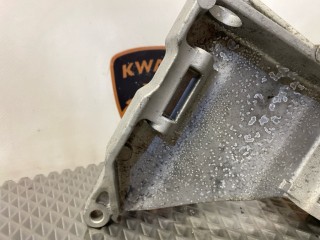 Кронштейн генератора, ориг. номер 070903143C, Volkswagen Touareg 2002-2007