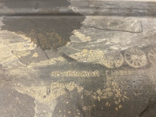 Защита днища кузова, ориг. номер 68195943AA, Jeep Grand Cherokee 2013-2016