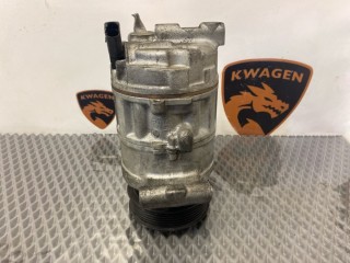 Компрессор кондиционера, ориг. номер 8K0260805E, Audi A4 2004-2009