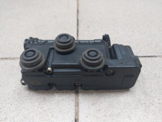 Блок клапанов пневмоподвески, ориг. номер RVH000055, Land Rover L320