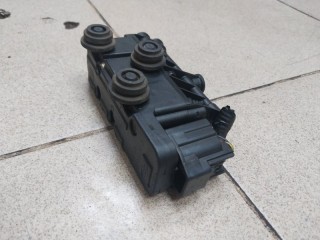 Блок клапанов пневмоподвески, ориг. номер RVH000055, Land Rover L320
