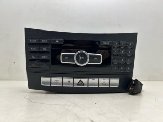 Магнитола, ориг. номер A2129002423, A2129001926, Mercedes-Benz E-Class