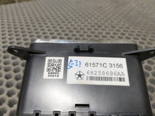 USB Разъем, ориг. номер 68258696AA, Jeep Grand Cherokee 2013-2016