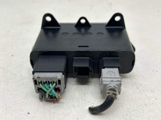 разъем USB, ориг. номер 68258696AA, Jeep Grand Cherokee 2016-2022
